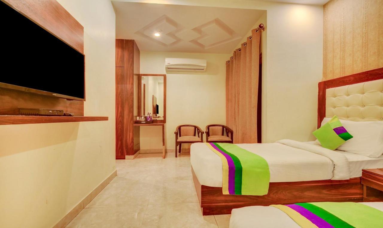 Treebo G K Residency Near Dehradun Railway Station 호텔 외부 사진
