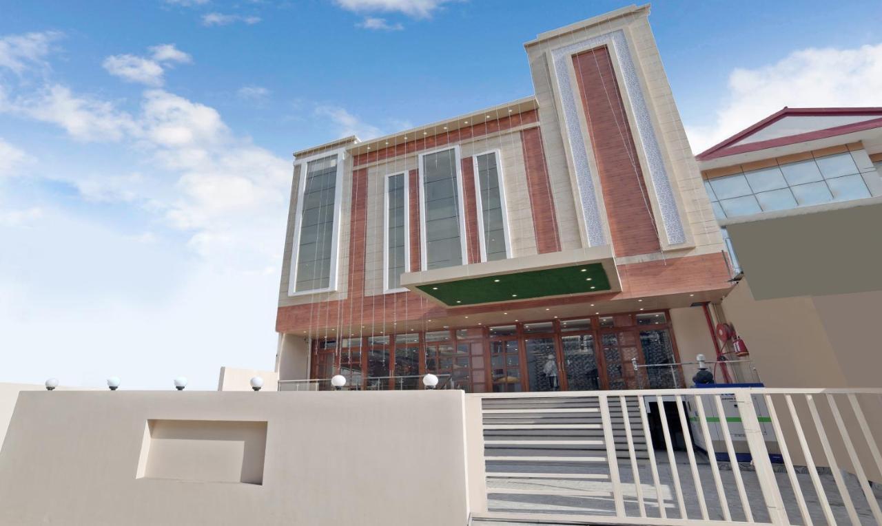 Treebo G K Residency Near Dehradun Railway Station 호텔 외부 사진